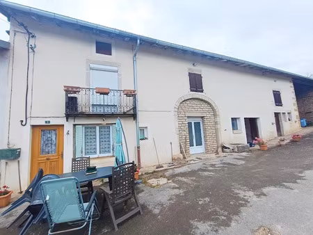 vente maison 4 pièces 122 m² à dramelay (39240)  140 000 €