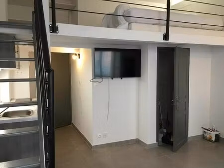location appartement 1 pièce 18 m² à salon-de-provence (13300)