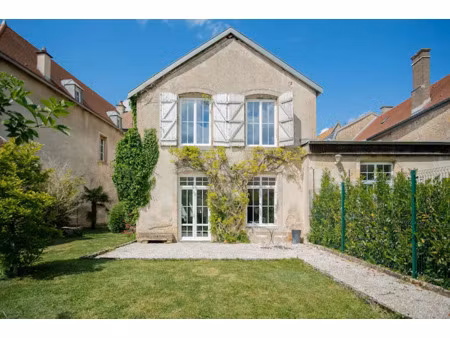 vente maison 8 pièces 325 m² à langres (52200)  398 000 €