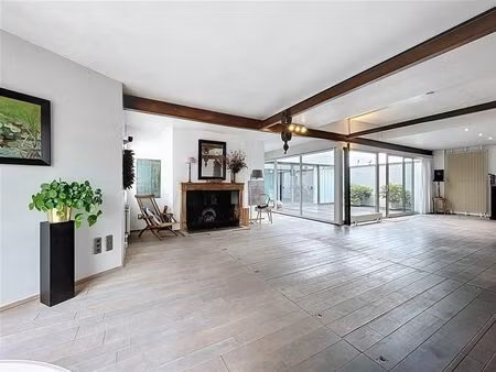 surface commerciale à vendre à oosterlaan 9 sint-niklaas (rbt89900)