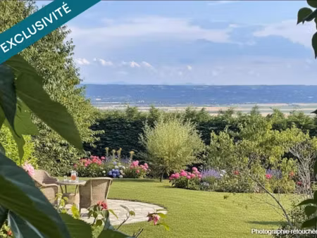 vente maison 8 pièces 220 m² à saint-etienne-de-saint-geoirs (38590)  549 000 €