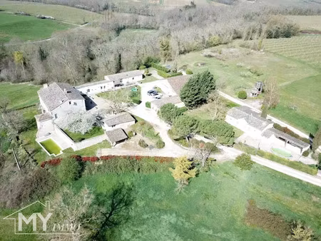 vente maison 16 pièces 660 m² à les lèves-et-thoumeyragues (33220)  997 000 €