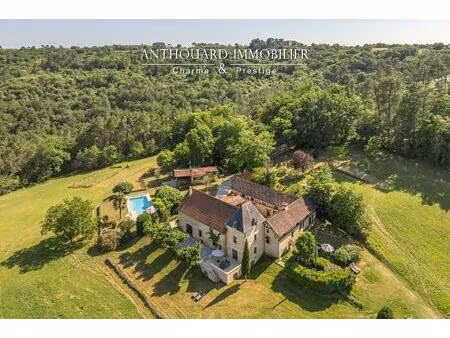 remarquable demeure de charme sur 26ha