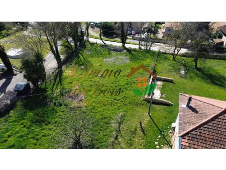 terrain constructible de 1035m2 non viabilisé