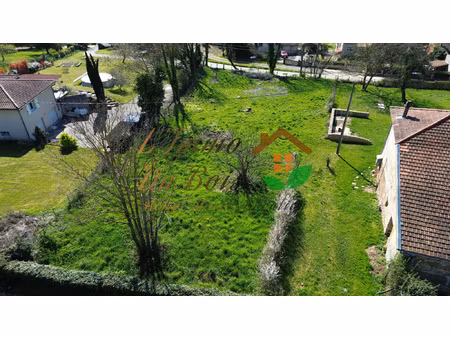 terrain constructible de 550 m2 non viabilisé