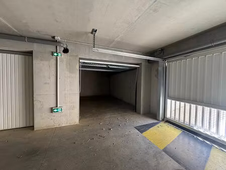 parking / box lucciana