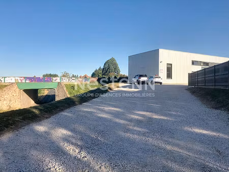 local professionnel 216 m² plus stationnement saint maurice de lignon