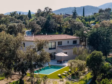 vente appartement 6 pièces 243 m² à plan-de-la-tour (83120)  1 590 000 €