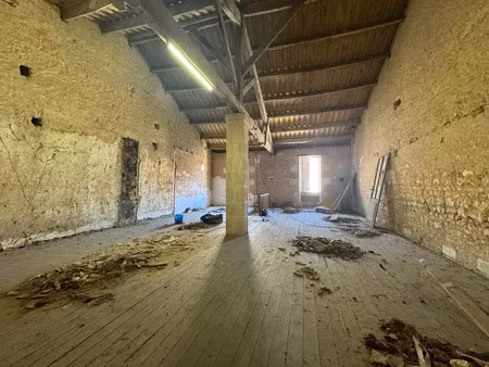 vente immeuble 237 m² à mirambeau (17150)  54 500 €