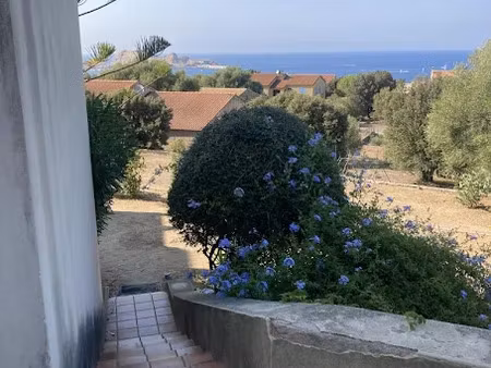 location meublée appartement 3 pièces 80 m² à monticello (20220)  950 €