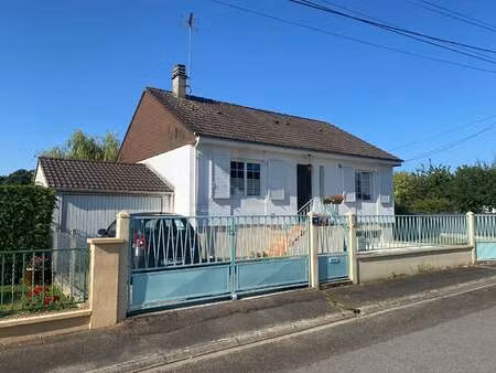 vente maison à saint-paterne-le-chevain (72610) : à vendre / 70m² saint-paterne-le-chevain