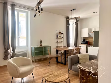 location meublée appartement 3 pièces 68 m² à marseille 1er (13001)  1 292 €