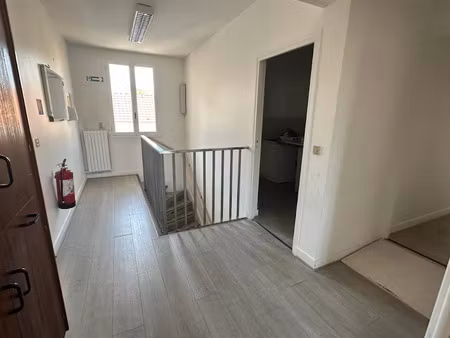 location locaux professionnels 120 m² à le raincy (93340)  2 433 €