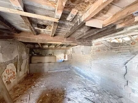 dépendance non viabilisée à rénover et aménager