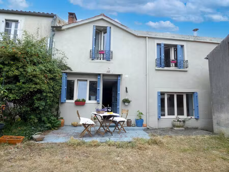 maison à vendre à bazoges-en-pareds (85390) - vendée