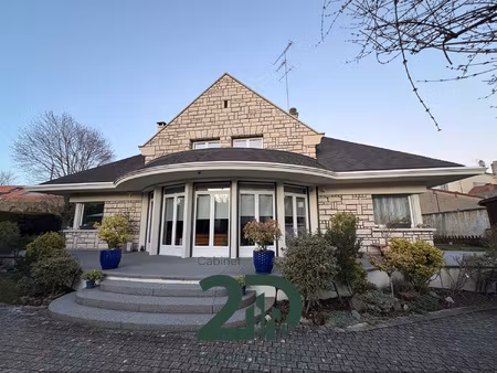 maison individuelle à nancy de 220m2 - 5 chambres - secteur
