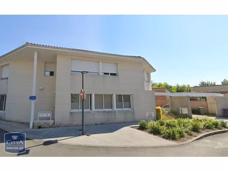 local professionnel à louer 138.67 m² - blanquefort (33) - 1 900€