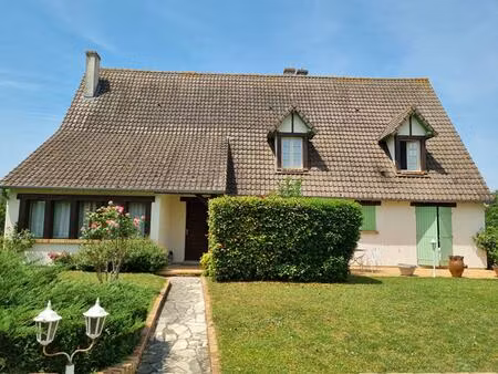 belle maison contemporaine en centre village