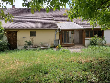 maison typique de village