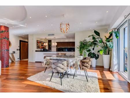 vente appartement 5 pièces 149 m² saint-laurent-du-var (06700)