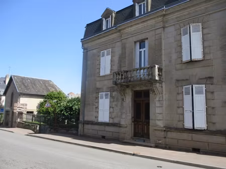 maison bourgeoise à rénover avec fort potentiel