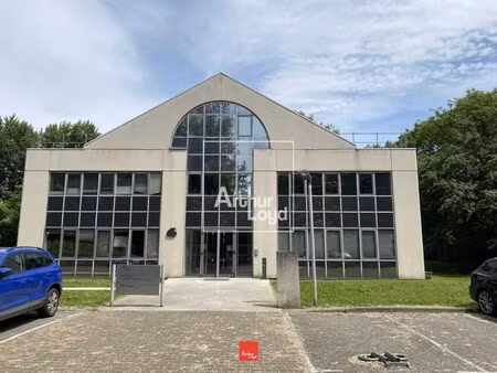 location local professionnel 164m² eybens 38320