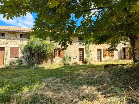 vente maison 8 pièces 204 m² à lezay (79120)  144 800 €