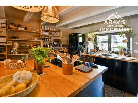 maison de charme rénovée à montmin avec vue montagnes