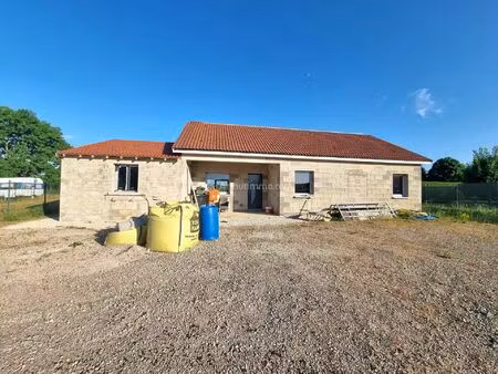 vente maison 4 pièces 130 m2 à prez-sous-lafauche