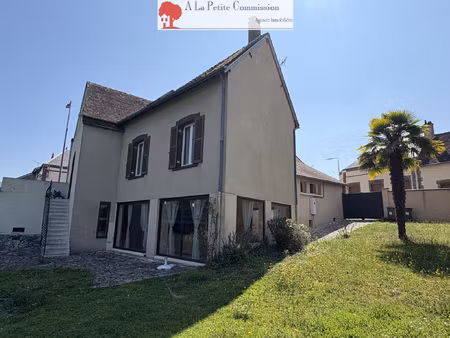 maison de charme avec 4 chambres et bureau accès rivière e