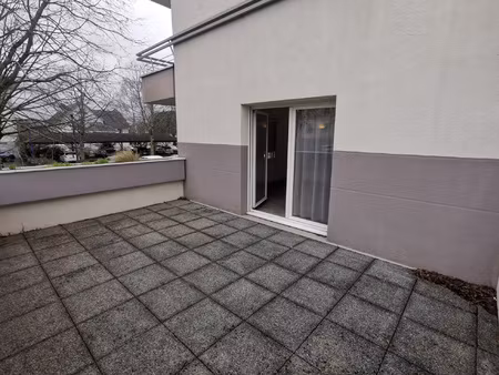 nantes proche jules verne t1 bis avec terrasse 20m2 baisse