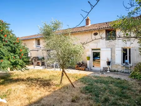 vente maison 14 pièces 278 m² à sammarçolles (86200)  276 120 €