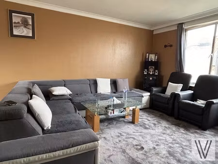 appartement te koop in kuurne met 6 slaapkamers