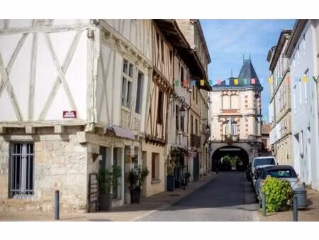 location appartement 2 pièces 40 m² à sainte-foy-la-grande (33220)