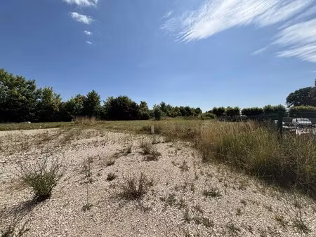 terrain constructible 578 m²