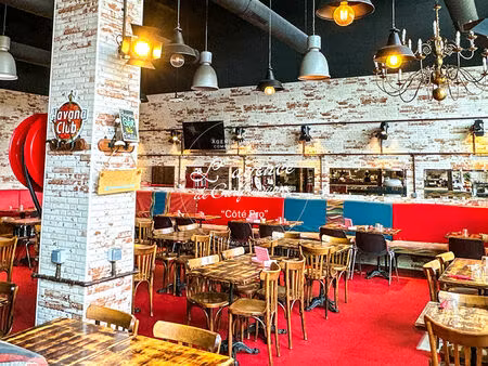 vente local commercial 9 pièces 200m2 la valette-du-var 83160 - 449000 € - surface privée