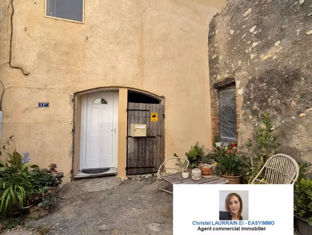 à vendre : maison de village avec deux bâtiments