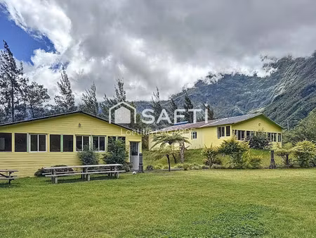 vente maison 22 pièces 640 m² à cilaos (97413)  613 000 €