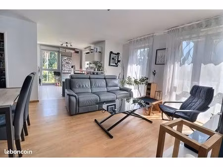 appartement 4 pièces 84 m²