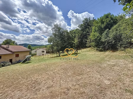 terrain à sallèdes