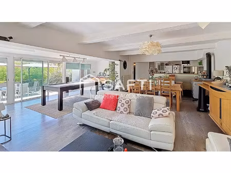 vente maison 6 pièces 171 m² villecroze (83690)
