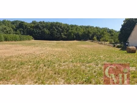 magnifique terrain à bâtir !!