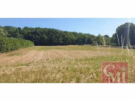 magnifique terrain à bâtir !!