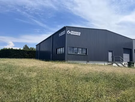 location locaux professionnels 600 m² à davézieux (07430)  3 378 €