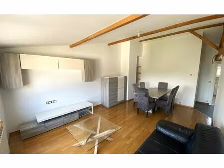 location appartement  57.38 m² t-2 à uckange  850 €