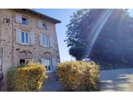location maison  77.38 m² t-4 à rilhac-rancon  700 €