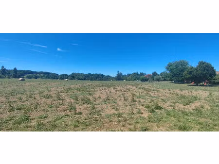 terrain à bâtir à sigoulès ? forme idéale  vue dégagée !