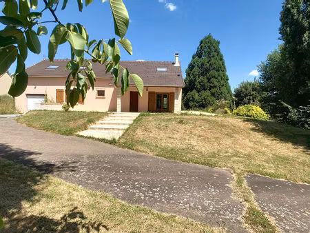 maison   6 pièces  168 m2   4000 m2 de terrain à conde-sur-vesgre