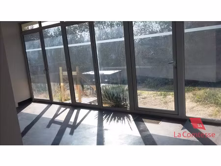 local commercial ou professionnel rdc + exterieur