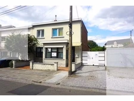 compromis signe-maison 3 facades renovee 3 chambres jardin g